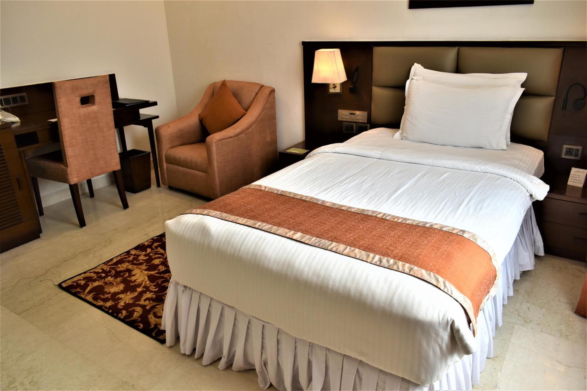 The Alcor Hotel Jamshedpur Exterior foto
